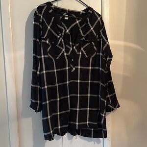 Gap Black with white plaid tunic length quarter button down XL